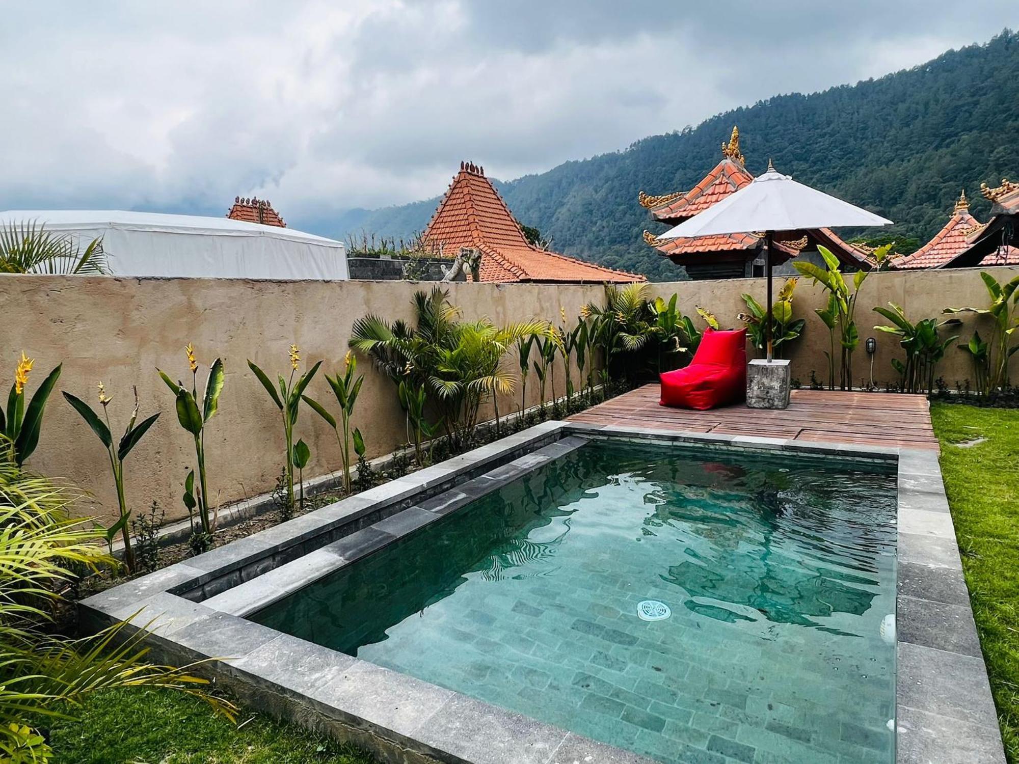 Starlake Villa & Glamping Kubupenlokan Luaran gambar